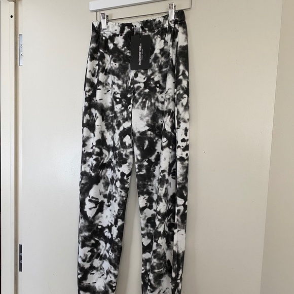Black Tie Dye Casual Joggers - Picture 6 of 6